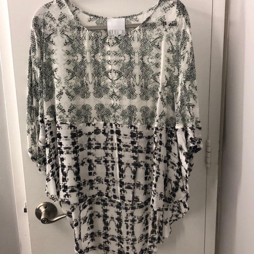 Printed rayon high low dolman sleeve top